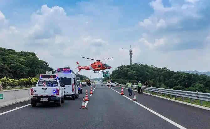 黔江区高速公路汽车救援案例