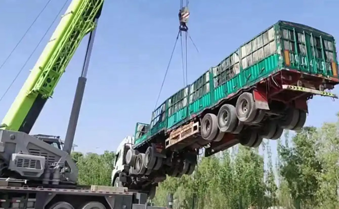 黔江区道路脱困救援案例